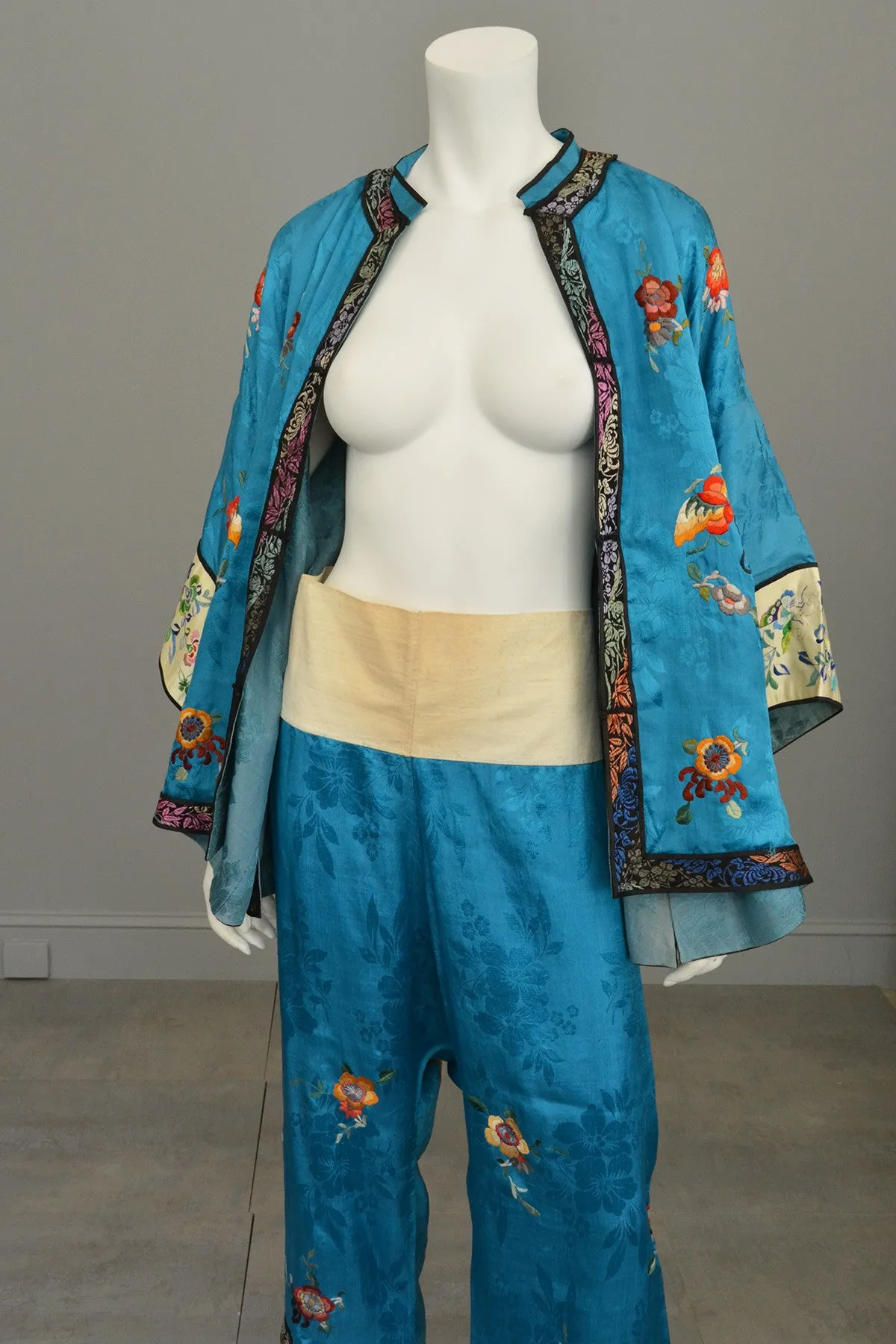 1930s Embroidered Chinese Silk Pajamas Loungewear Beach Pajamas Wide leg Pants