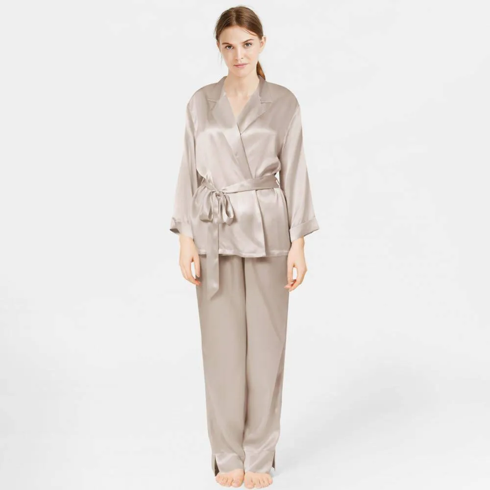 Classic silk Pajamas Long Sleeve Silk Sleepwear Silk Robe And Pajama Set