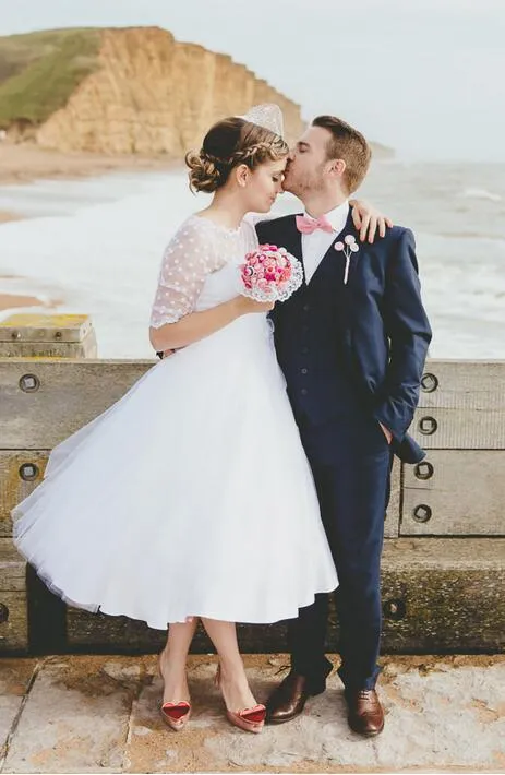 Country Style Rustic Polka Dot Tea Length Wedding Dress with 1/2 Sleeves