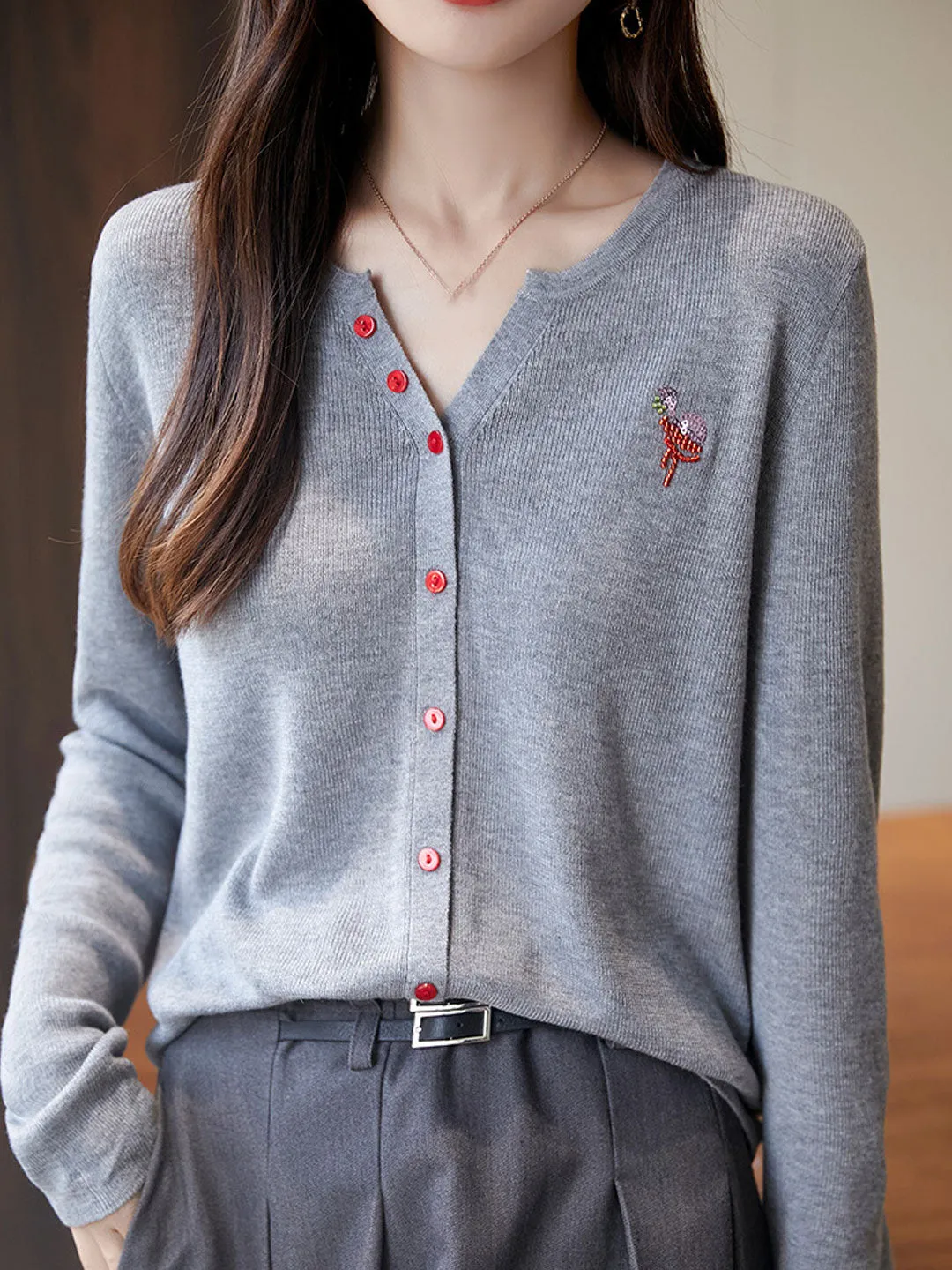 Grace Loose V-Neck Embroidered Knitted Cardigan