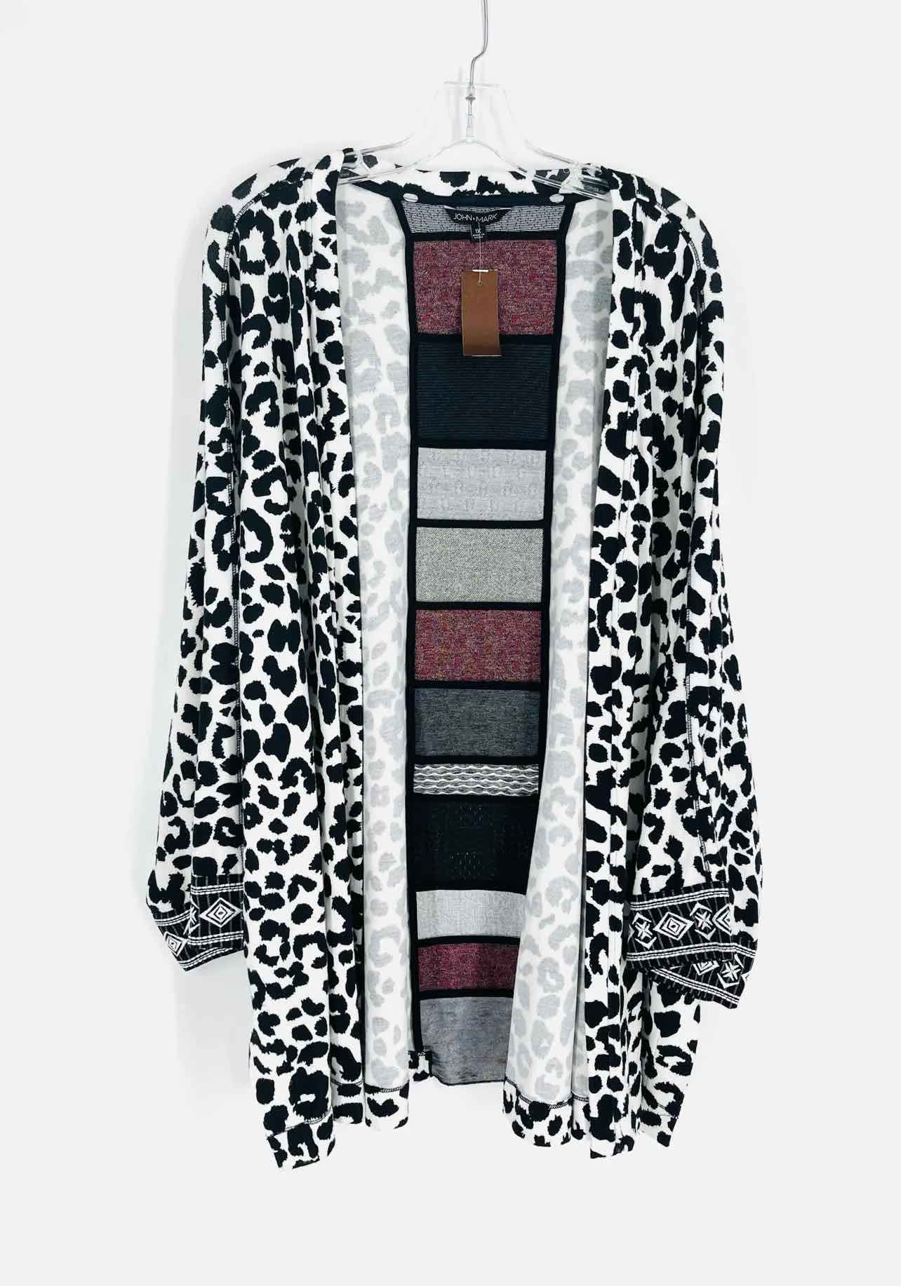 John Mark Size 1X White/Black Animal Print Embroidered NEW PLUS Cardigan-Plus