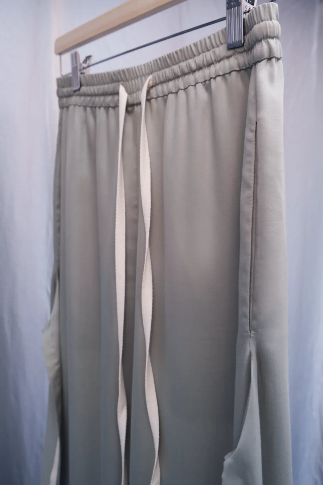 ZIGGY PANTS / Lyocell TENCEL Satin